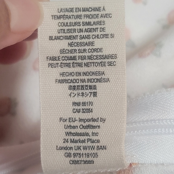 Free People NWT Mia Short Sleeve Jumpsuit Size 2. - Picture 16 of 16